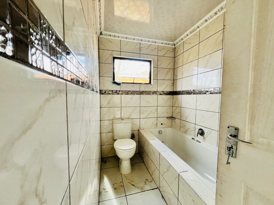 2 Bedroom Property for Sale in Grasslands Free State